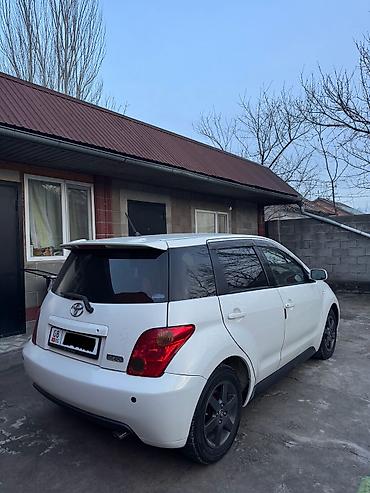 Toyota: Toyota Ist: 2003 г., 1.5 л, Автомат, Бензин, Хэтчбэк — 4