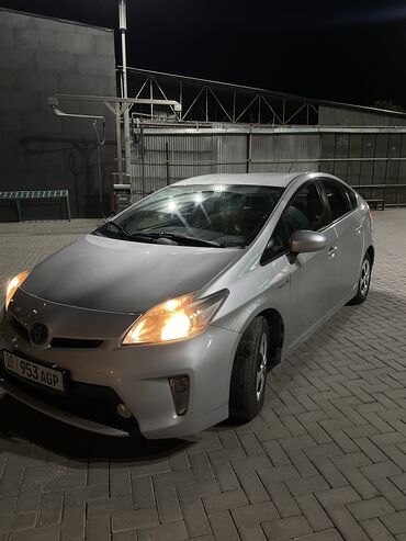 чехол на приус: Toyota Prius: 2012 г., 1.8 л, Автомат, Гибрид, Хетчбек