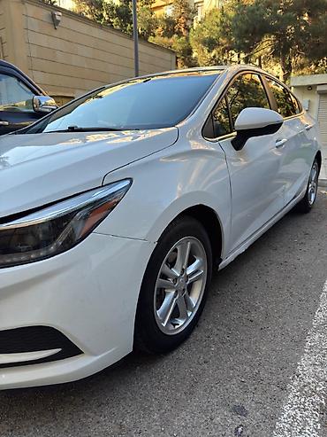 cevrolet cruz: Chevrolet Cruze: 1.4 l | 2017 il 190000 km Sedan — 2