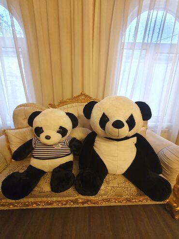 Oyuncaqlar: Panda Ag çiçəyimdən Sevgililer gununde hediyye olaraq alınıb.Hər yerde