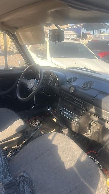 kredit vaz 2106: Maşın yaxşı vəziyyətdədir. Gündəlik sürülən maşındı. Heç bir problemi — 5
