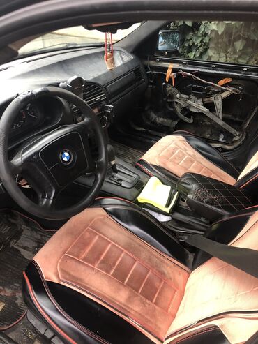 BMW: BMW 3 series: 1.8 l | 1994 il Sedan — 11