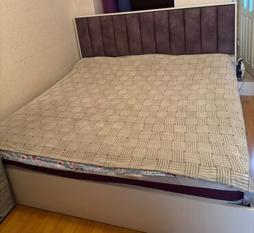 Kreslolar: Taxt satilir 300 azn. Bazalidir.Olcusu 2/2.unvan bayil(Gülü)