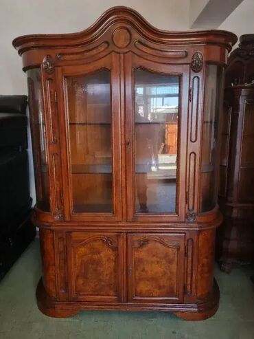 Stilske vitrine: Prelepa vitrina. Visina 220 cm Sirina 160 cm Dubina 45 cm — 4