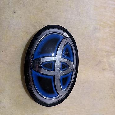 синий лампа: Эмблема (логотип) Toyota Hybrid синяя, Rav 4 1
Имеется трещины !!! — 2