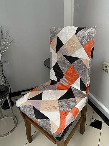 Prekrivači za nameštaj: Akcija navlake za stolice bez karnera 
2200 din 6 kom plisane — 11