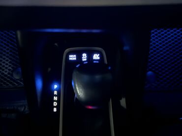 Toyota: Toyota Corolla: 2019 г., 1.8 л, Автомат, Гибрид, Седан — 9