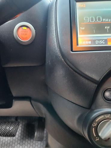 Nissan: Nissan Mahc (gümüş rəng), 5 qapılı hetçbek - Kompakt ölçü, şəhər üçün — 7