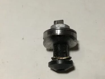 Ostali uređaji: Strugarski noz Fi 6x17 za ekscentar glave (4510) 6mm precnik, 17mm — 6