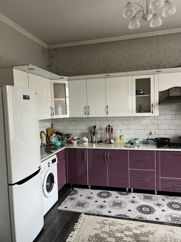 Продажа домов: Дом, 200 м², 10 комнат, Агентство недвижимости at lalafo.kg — 3 Продажа домов: Дом, 200 м², 10 комнат, Агентство недвижимости — 3