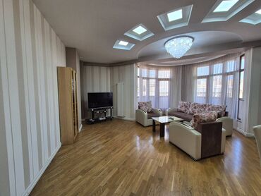 Uzunmüddətli kirayə mənzillər: 28 May metrosu yanıında mənzil kirayə verilir. Mərtəbə 16/5. Ümumi — 4