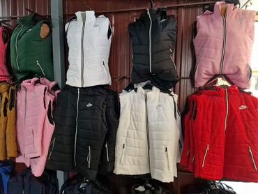 Prsluci: Stigao vreme za prsluke ženske M,L,XL,XXL veličine za samo 3200 din — 9