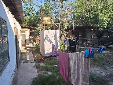 Продажа коттеджей и домов: 🏡 **ПРОДАЁТСЯ ДОМ** 📍 Район: Кирпичный, Красный Строитель 🏠 Площадь at lalafo.kg — 16 Продажа коттеджей и домов: 🏡 **ПРОДАЁТСЯ ДОМ** 📍 Район: Кирпичный, Красный Строитель 🏠 Площадь — 16