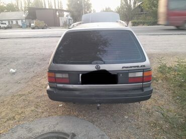 купить запчасти на опель вектра б: Volkswagen Passat Variant: 1992 г., 1.8 л, Механика, Бензин, Универсал