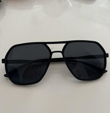 Naočare: Sunčane naočare - Sportski model: pravougaone polu-rimleš (ravan — 6