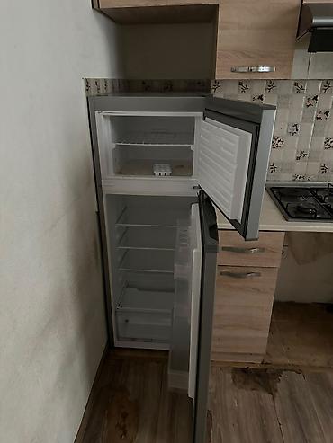 freezer aparat: Evden satiş soyuducu. Tecili satilir 200 azn Unvan Hovsan mida — 2