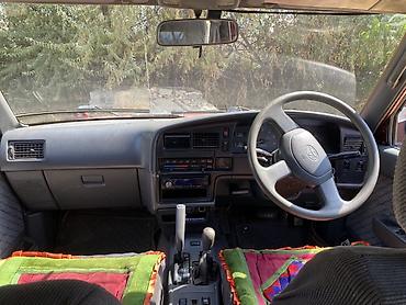 решетка спарк: Toyota Hilux Surf: 1995 г., 3 л, Автомат, Дизель, Внедорожник — 5
