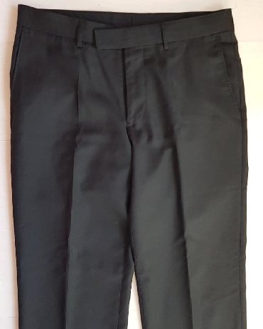 bershka kožne pantalone: Muške pantalone. Kvalitetne, savrsen materijal, uvoz,extra. poluobim