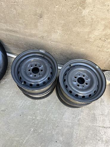 opel astra j ehtiyat hisseleri: Narmal veziyetdedir yungul kasmetik işi var 4 ədəd polad disk dəsti — 4