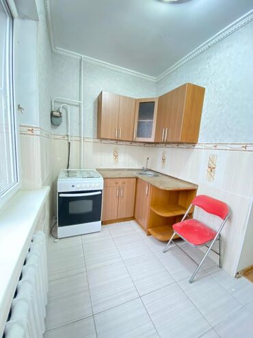 2 комнатные квартиры в бишкеке продажа: 1 комната, 35 м², 105 серия, 4 этаж, Косметический ремонт