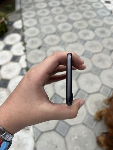 Apple iPhone: IPhone 7, 32 GB, Qara, Barmaq izi — 5