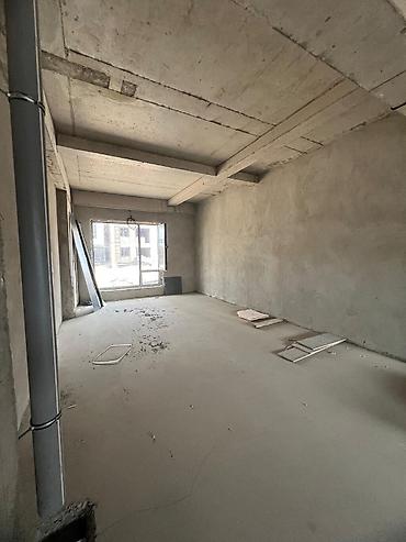 Продажа магазинов: Продажа магазинов В жилом доме, 61 м², ПСО (под самоотделку), Отдельный вход, 1 этаж — 5