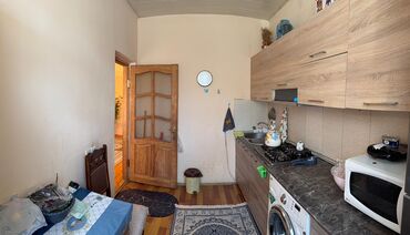 Həyət evləri və villaların satışı: Əhmədli 5 otaqlı, 111 kv. m, Orta təmir — 10