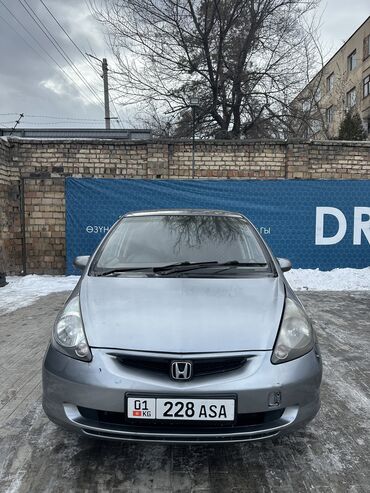 Honda: Honda Fit: 2003 г., 1.3 л, Вариатор, Бензин, Хэтчбэк