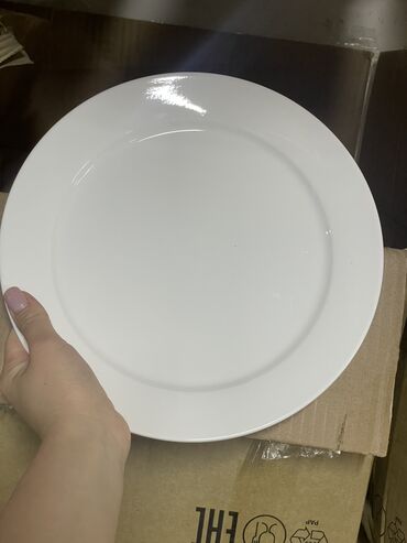 коробки для еды: Тарелка фарфоровая белая плоская D10 (25см) В коробке 40 шт Для