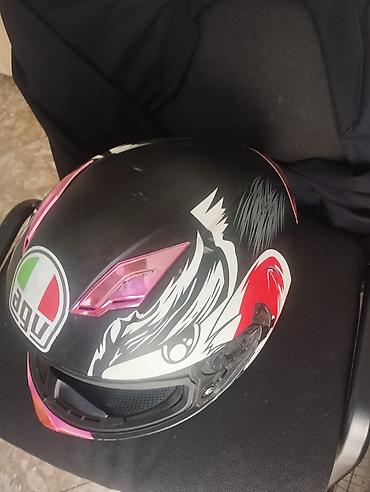 moped matoru: AGV K1 Full Face kask - Sport üslubda, qara və çəhrayı rəngli moto — 2