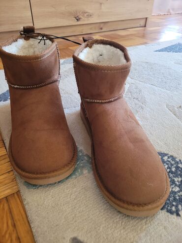 nepromočive čizme: Ugg mini boots, color - Brown, 38