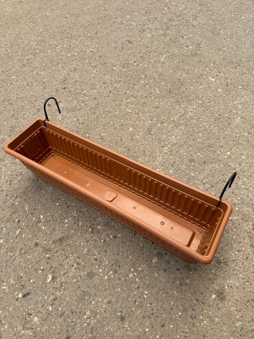 Bitkilər üçün dibçəklər: Dibçək gül qabı asılan, yumru və düzbucaqlı Dibcek qabi asilan — 6