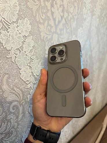 Apple iPhone: IPhone 15 Pro, Natural Titanium, Face ID — 7