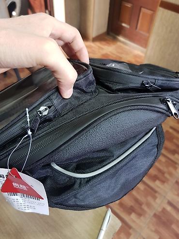 сумка на длинном ремешке: Мото сумка на мотоцикл. Крепится на бензобак, на магнитах. Новая. См — 4