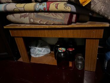 Masa və oturacaq dəstləri: Qonaq otağı üçün, İşlənmiş, Açılmayan, Kvadrat masa, 4 stul — 5