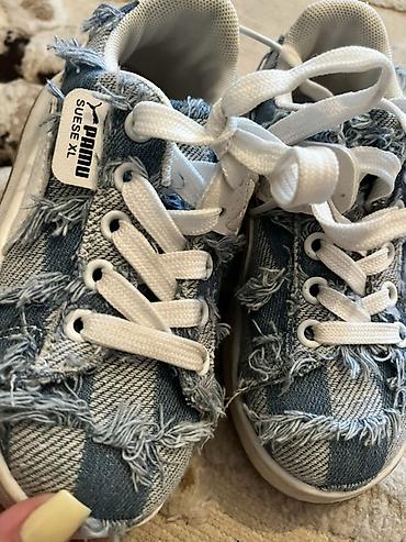 puma azərbaycan: Cins üslubda idman ayaqqabısı. Mavi-ağ damalı denim parça ilə — 2