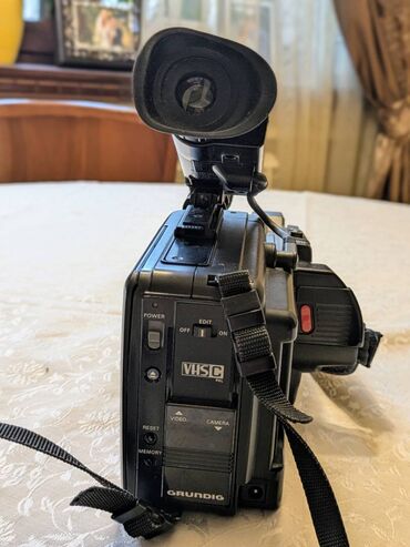 Video kamere: Prodajem GRUNDIG VS-C40 VHS-C video kamera - idealno za kolekcionare — 5