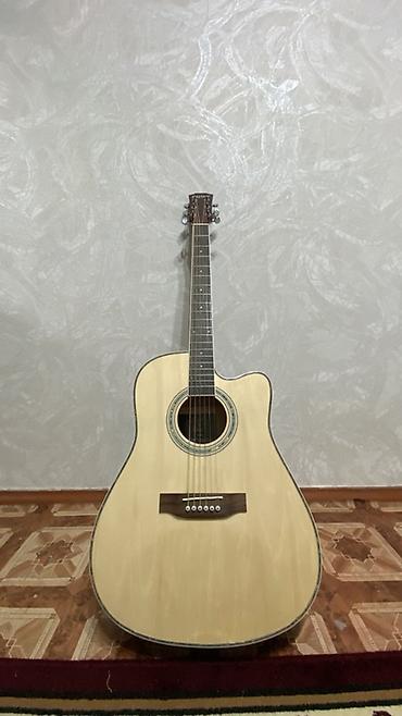 Акустическая гитара Stiller, форма корпуса Dreadnought с вырезом