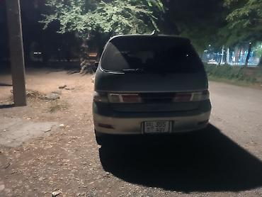 carina e: Toyota Gaia: 2000 г., 2 л, Автомат, Бензин, Минивэн — 4