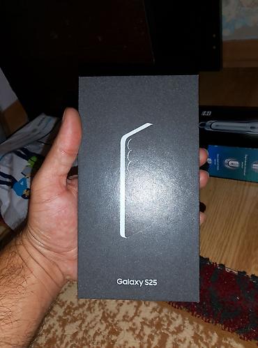 ip 15 pro: Samsung Galaxy S25, rəng - Qara — 1