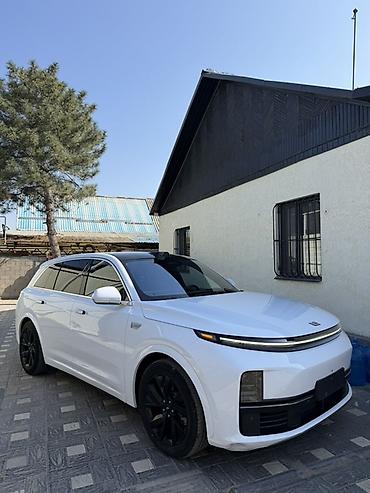 лобовое 210: Lixiang L7: 2023 г., 1.5 л, Автомат, Электромобиль — 4