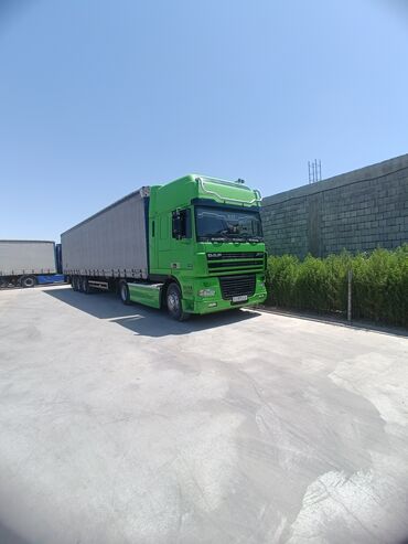 жук ташуучу унаалар: Сүйрөгүч, DAF, 2004 г., Тенттелген