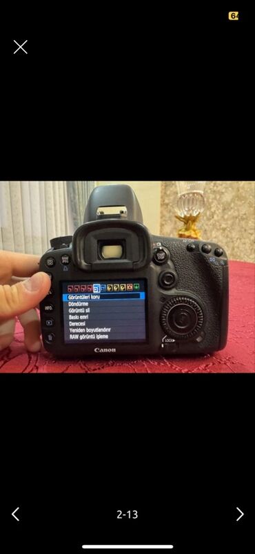 Fotokameralar: Canon EOS 7D fotoaparat + Canon EF‑S 18‑55mm f/3.5‑5.6 IS II obyektiv — 2