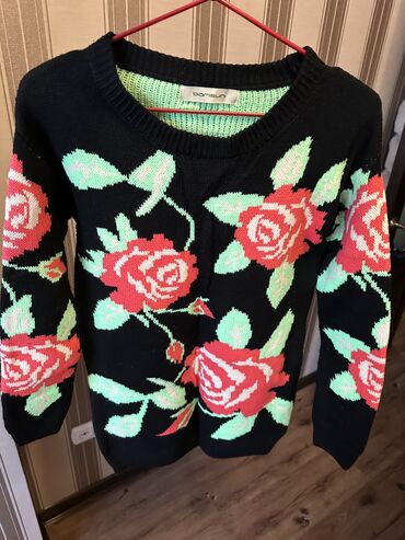 продажа кофты: Женский свитер