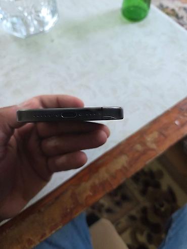 goy su: IPhone 15 Pro, Göy — 3