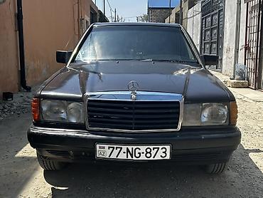 prius teker: Mercedes-Benz 190: 2 l | 1992 il Sedan — 10