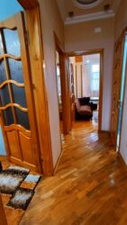 Uzunmüddətli kirayə mənzillər: Oz evimdir .m 8nsaatcilarin yani.baku molun arxasidir.makler qarwi — 5