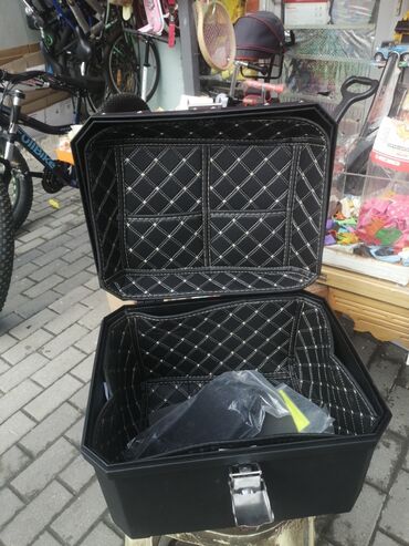 Moto dəbilqələr: 1-ci şəkildəki Baqaj 95 aznMoto Dəbilqələr Ag qarşı enli şüşəli 29azn — 7