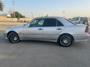 mercedes şessot turbo az: Mercedes-Benz 240: 2.4 l | 1997 il Sedan