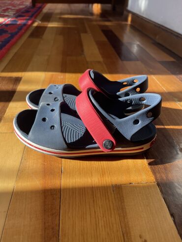 Crocs,детская обувь крокс,в идеальном состоянии. 30 размер